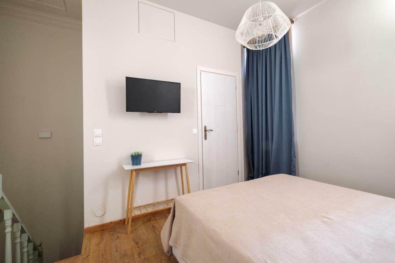 Agora Residence Chios Town Ngoại thất bức ảnh